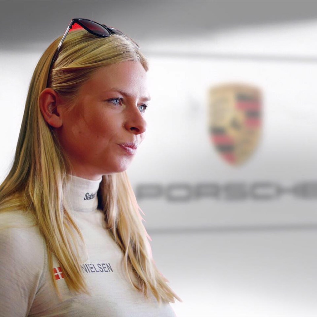 Christina Nielsen indgår i kommentatorteamet sammen med Bo Baltzer og Peter Måløe på MAX (reklamefri) samt Eurosport 1 og Kanal 6.
(Foto: BBN Consult)